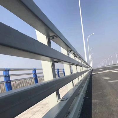 Защита моста оцинкованная охранная рельса с защитой