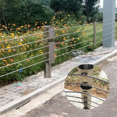 Заграждения для безопасности дорожного движения с гибкими проволоками из стали, мягкими кабелями, ограждениями