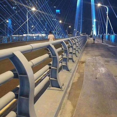 Настраиваемый цвет дорожного ограждения моста ограждения моста с горячей оцинкованной сталью