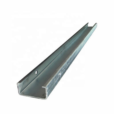 Горяче оцинкованный W Beam Highway Guardrail C Post или U Post с высокой прочностью