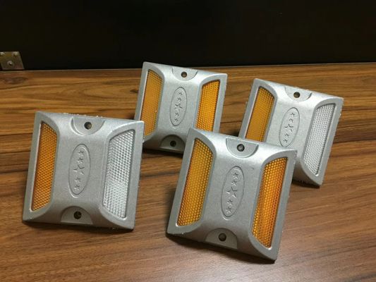 LED Square Solar Cast Aluminium Road Stud для автомобильных дорог Конусный знак CE Сертификат ISO9001