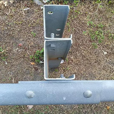 Q235 Q345 W Beam Guardrail Hot Dip Galvanized Guardrail Spacer для безопасности на дорогах