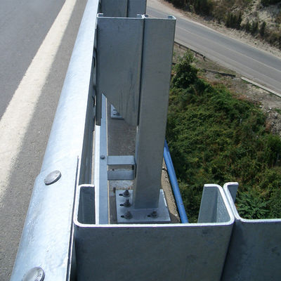 Q235 Q345 W Beam Guardrail Hot Dip Galvanized Guardrail Spacer для безопасности на дорогах
