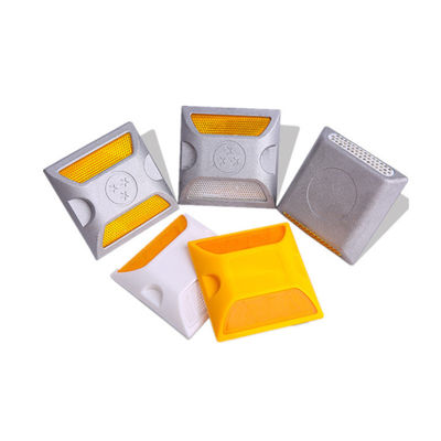 End G105 Yellow Cast Aluminum Square Road Stud for Roadway Safety 100*100*20 мм Размер