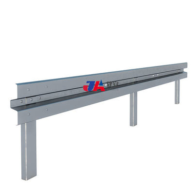 Наружная охрана Q235 Q345 Оцинкованный Aashto M180 W Beam Guardrail для автомагистралей в продаже