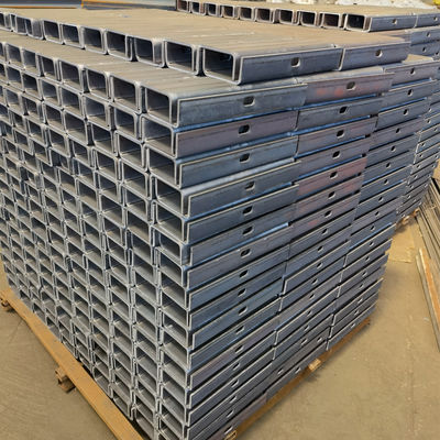 Высокопрочный W Beam Hot Dip Galvanized Steel Highway Guardrail Spacer для безопасности дорожного движения