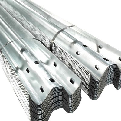 Специализированная безопасность дорожного движения W Beam Steel Guardrail Hot Dip Galvanized Q235 Q345
