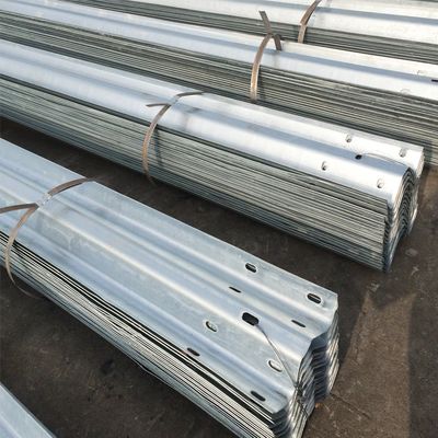 Специализированная безопасность дорожного движения W Beam Steel Guardrail Hot Dip Galvanized Q235 Q345