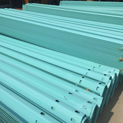 Наружная охрана горячо оцинкованный W Beam Highway Guardrail AASHTO M-180 Standard