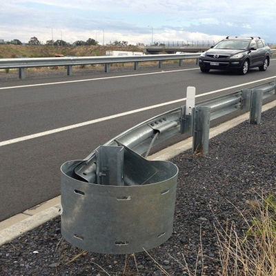 Безопасность дорожного движения W-beam Galvanized Powder Coated Highway Guardrail Round End Стандарт ASTM
