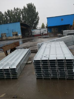 Стандарт безопасности дорожного движения Размер W Стрелка ограждения с горячей оцинкованной технологии холодной прокатки