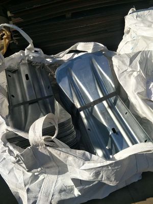 W Beam Highway Guardrail Steel Fishtail End для защиты дорог в индивидуальном размере