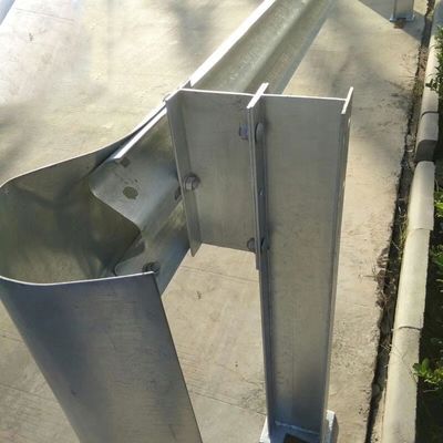 Стандартный AASHTO M-180 горячее оцинкованное H стальное столб идеально подходит для наружных потребностей безопасности