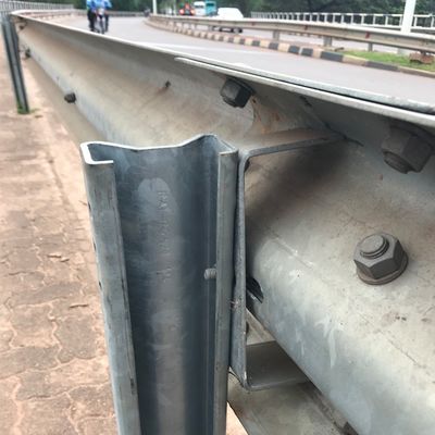 AASHTO M-180 Горяче погруженный оцинкованный металлический ограждение Сигма пост для дорожного строительства