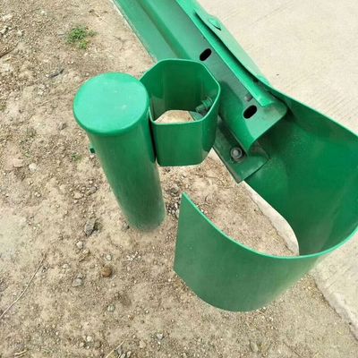 Безопасность дорожного движения W Beam Galvanized Guardrail AASHTO M180 Round Post 150*75*5*Distance Q235B