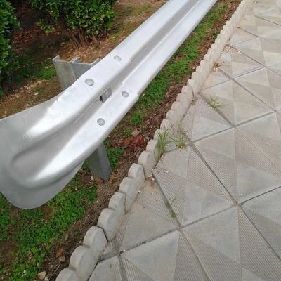 Горяче погруженный оцинкованный стальной решеток для рыбного хвоста с сертификатом ISO9001 2008