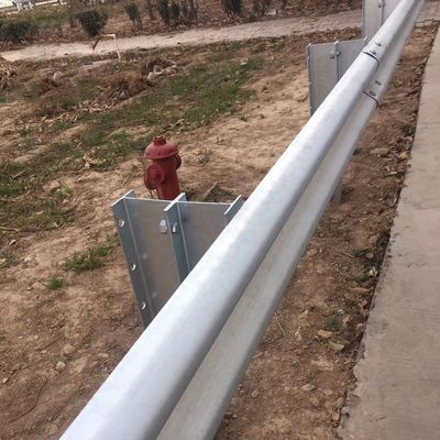 Двигательная дорога Стальной барьер H Newel Post Изготовлен с горячим оцинкованным покрытием