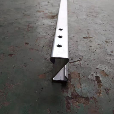 Оцинкованный железобетонный барьер дорожного движения Aashto M180 Standard Z Post с порошковым покрытием