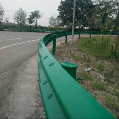 Автомагистраль Кривая изгибая решетка Ограждение дорог из оцинкованной стали для безопасности движения