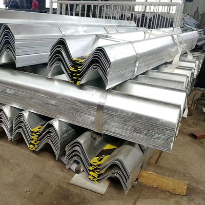Специализированное цинковое покрытие W Beam Guardrail для защиты дорог AASHTO M-180 Standard