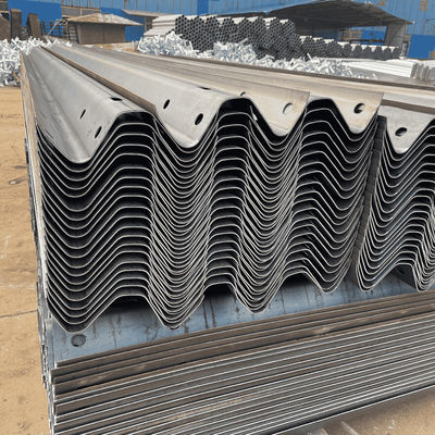 Защитные ограждения для дорог Z Post Hot Galvanized для эффективной безопасности и защиты дорог