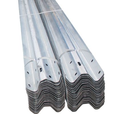 U Post And U Spacer Highway Guardrail Соответствующая стандарту AASHTO M-180 для Анголы