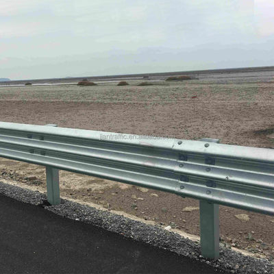 Горячее оцинкованное и холодно прокаленное W Beam Road Guardrail Идеальное решение для Румынии
