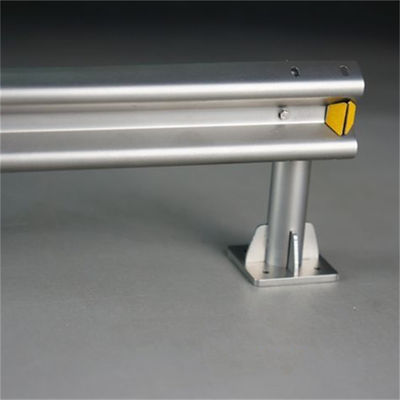 Внешняя охрана W Beam Steel Highway Guardrail Экспортируется в Бразилию