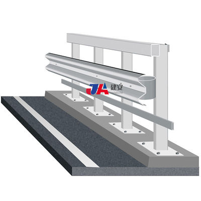 Зацинкованный W Beam Highway Guardrail с U Spacer Block для системы защиты на обочине дороги