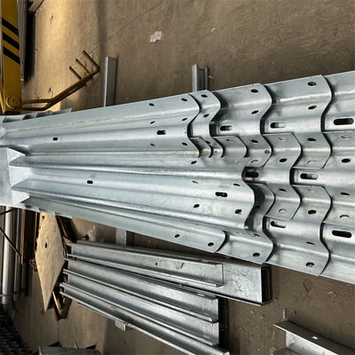 Специализированный W Beam Highway Metal Guardrail с стальным конец терминала SKT экспортируется на Филиппины