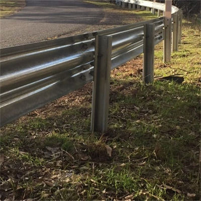 Дорожная безопасность Q345 SJ345R Сцинкованная сталь W Beam Highway Guardrail Производитель