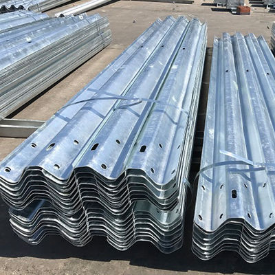 Специализированное цинковое покрытие Thrie Beam Highway Guardrail с улучшенными функциями безопасности