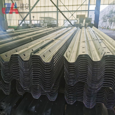 ISO9001/TUV/BV/CE Сертифицированный W Beam Guardrail для горячей оцинкованной защиты от дорожных аварий